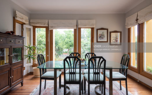 Chalet developed in one level and large plot in Tafira Alta
