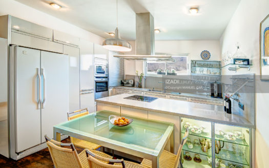 Design and exclusivity in Costa Adeje with Lovely Views to the Sea and La Gomera Island