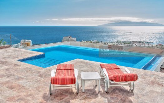 Chalet en Costa Adeje con incomparables vistas a La Gomera