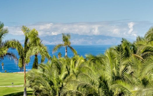 Villa en Adeje con vistas a La Gomera