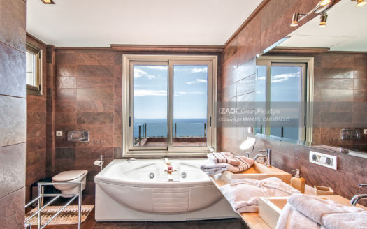 Chalet en Costa Adeje con incomparables vistas a La Gomera