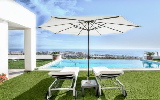 Design and exclusivity in Costa Adeje with Lovely Views to the Sea and La Gomera Island