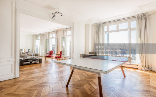 Piso de Lujo en Parc Monceau – París