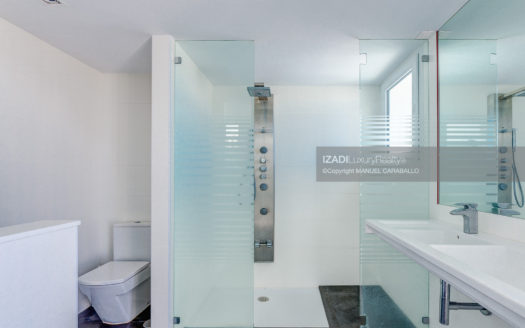 Chalet vanguardista en Puerto de La Cruz