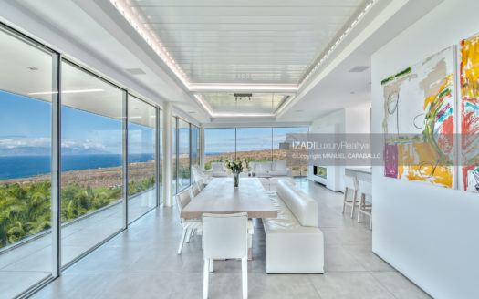 Villa en Adeje con vistas a La Gomera