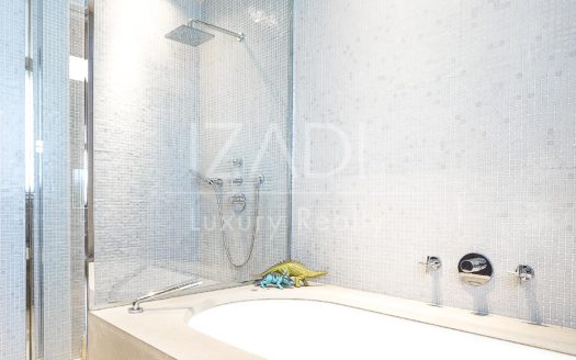 Bonita casa familiar con jardín en Neuilly Sur Seine, Paris