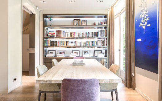 Bonita casa familiar con jardín en Neuilly Sur Seine, Paris