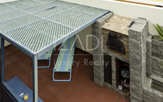 Villa with Large Garden next to Bajamar Yacht Club