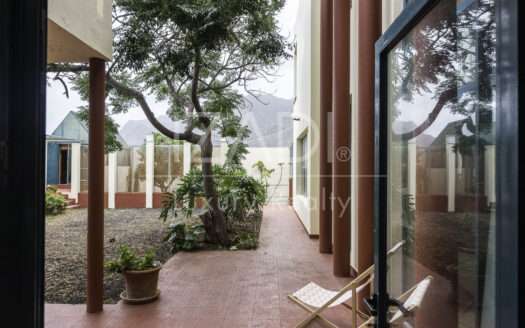 Villa with Large Garden next to Bajamar Yacht Club