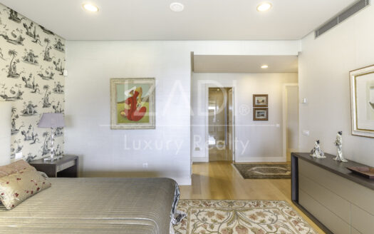 Minilla Swing, ático en una planta con gran terraza