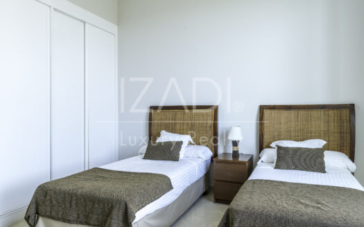 Chalet en Urbanización Privada dentro de Salobre Golf