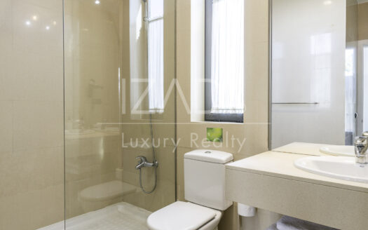 Chalet en Urbanización Privada dentro de Salobre Golf