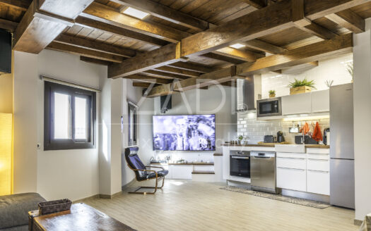 Chalet Independiente a estrenar con piscina, amplias terrazas, apartamento independiente,…