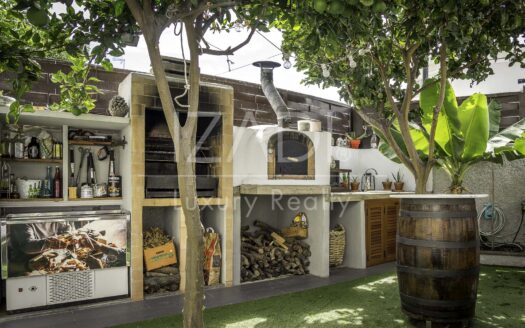 Refurbished Detached Villa 6 Bedrooms, Ciudad Jardín
