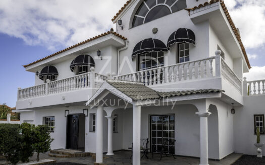 Chalet in La Orotava, Teide Volcano a Sea Views
