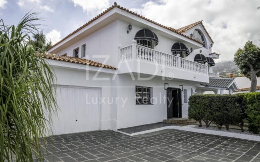 Chalet in La Orotava, Teide Volcano a Sea Views