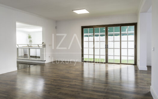 Chalet in La Orotava, Teide Volcano a Sea Views