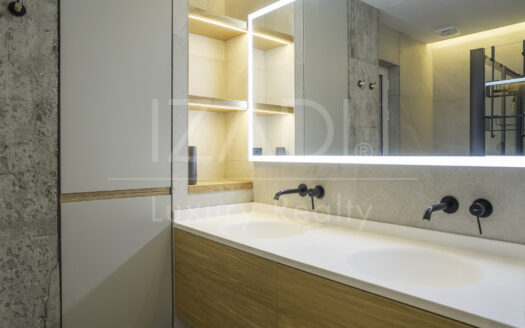 Luxury Apartment Next to Usos Múltiples Buildings (Local Government)