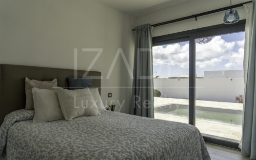 Exclusive Luxury Villa in Lanzarote – Elegance and Privacy in Costa Teguise