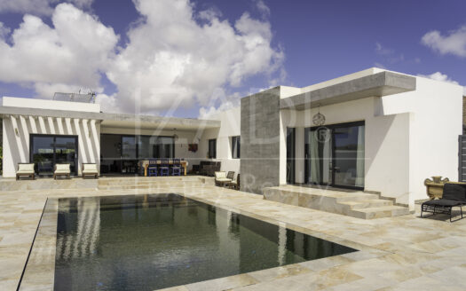Exclusive Luxury Villa in Lanzarote – Elegance and Privacy in Costa Teguise