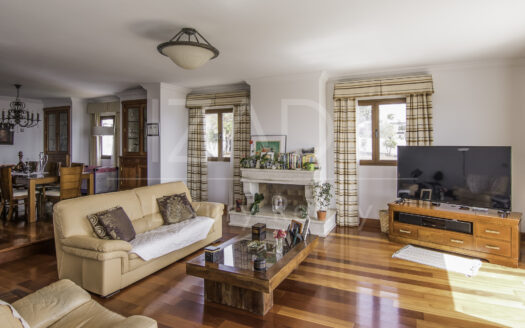 Villa with Large Garden and Pool Overlooking the Sea in Mácher, Lanzarote