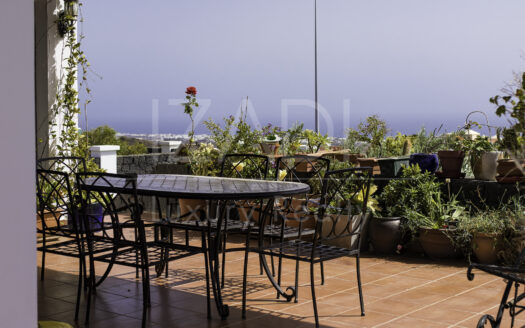 Villa with Large Garden and Pool Overlooking the Sea in Mácher, Lanzarote