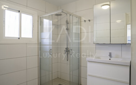 Bungalow con carácter y gran terraza y jardín en Rocas Rojas, San Agustín