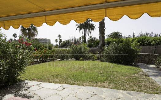 Bungalow con carácter y gran terraza y jardín en Rocas Rojas, San Agustín