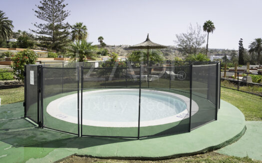 Bungalow con carácter y gran terraza y jardín en Rocas Rojas, San Agustín